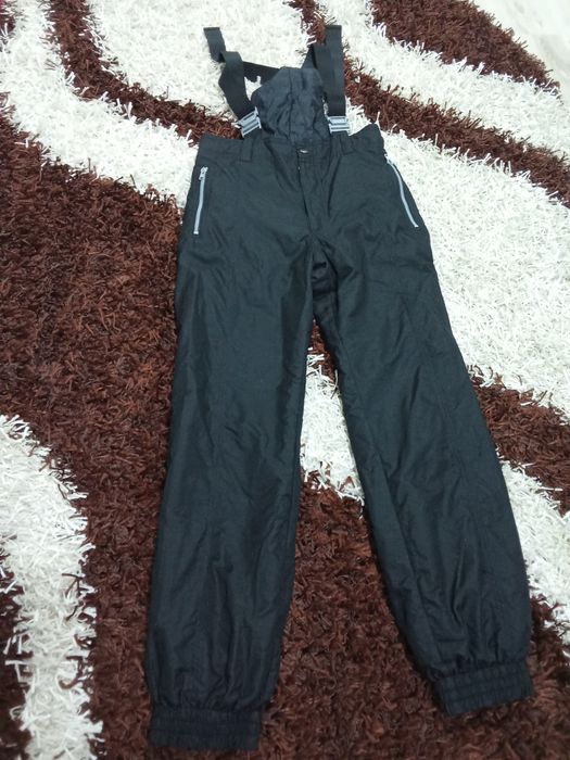 Pantaloni damă ski ca noi.