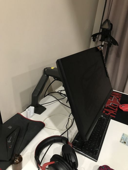 Монитор Asus 180hz