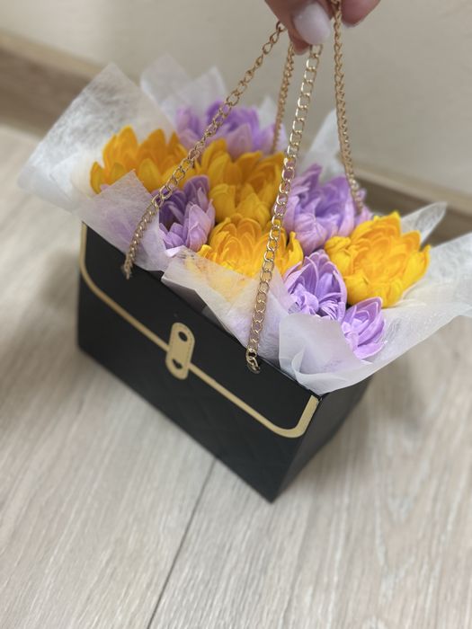 Уникални сапунени букети – ръчна изработка и стилна аранжировка