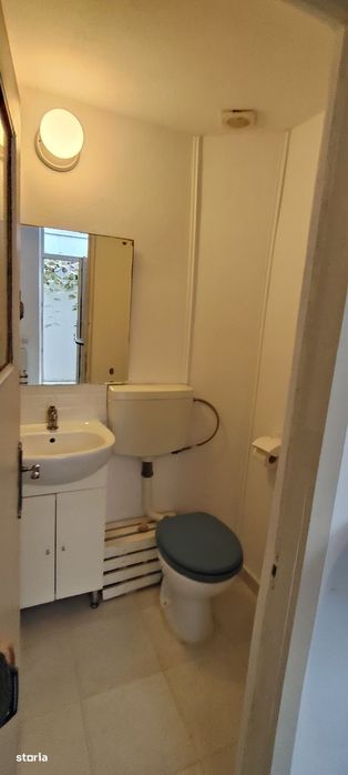 Casă cu 3 dormitoare, 3 bai de închiriat