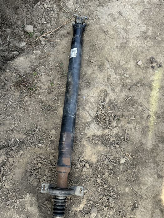 Продавам кардан vw crafter