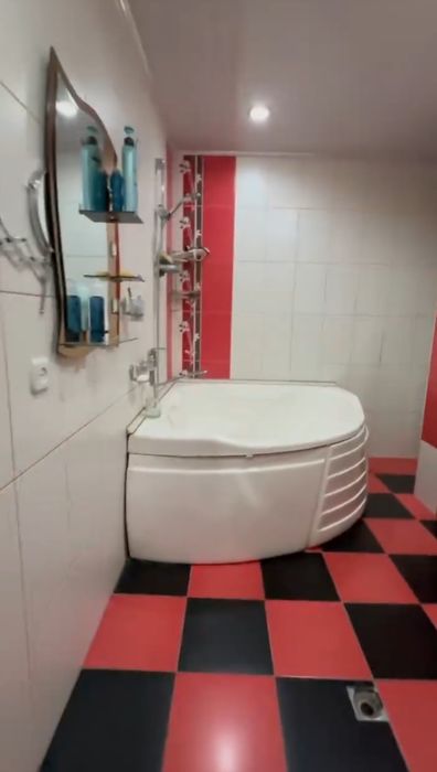 Срочно продаю Шикарный дом. 5 соток