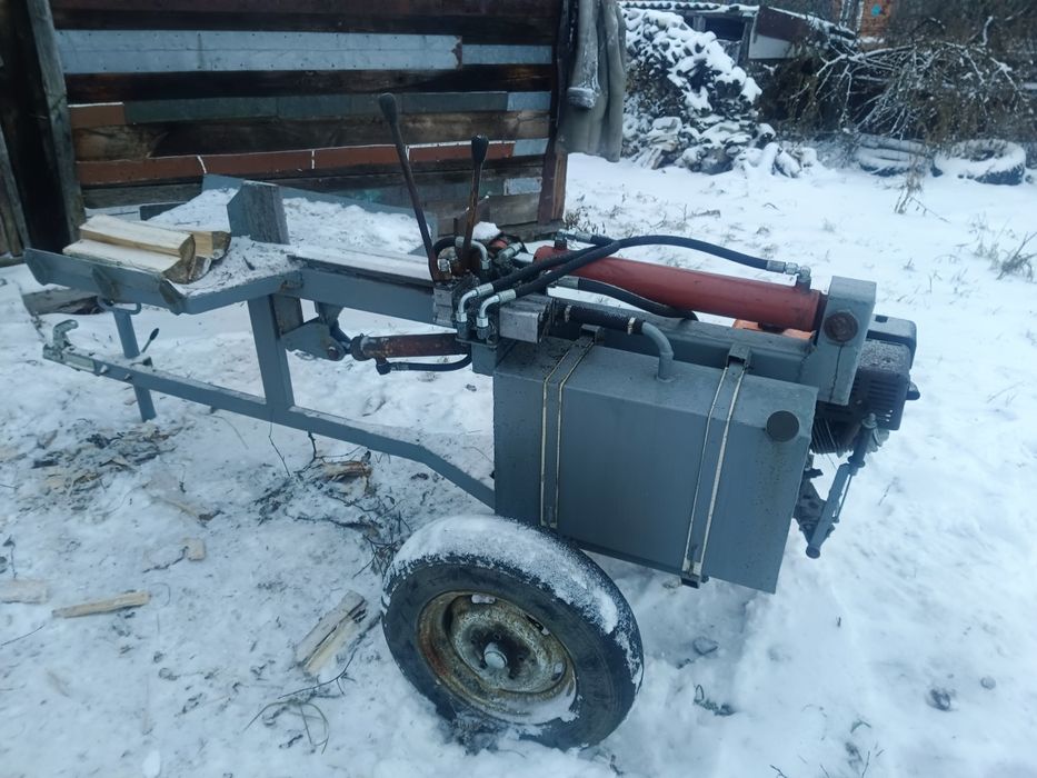 Дровакол бензиновый