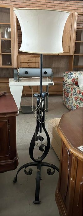 Mobila second hand made in Italia