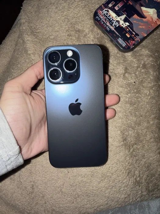 Iphone 15 pro max 512mb