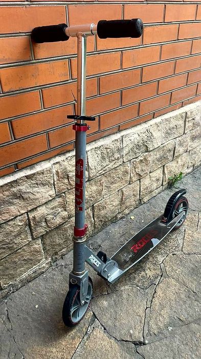 Складываемый самокат Roces