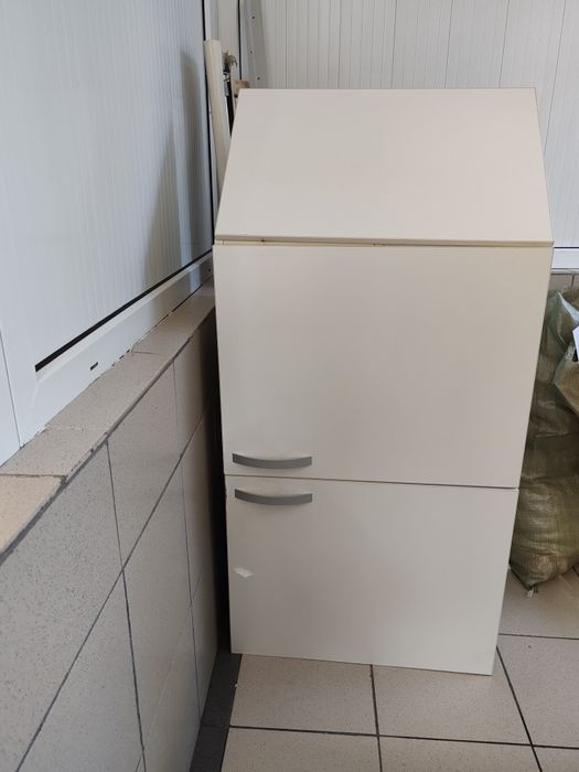 Продам настенную полку