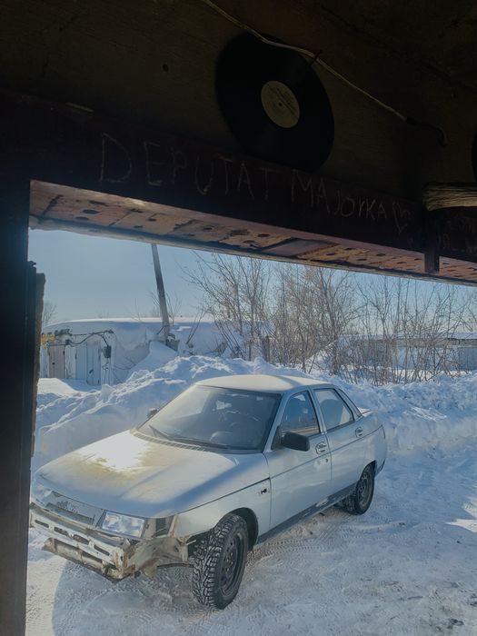 Продам ваз 2110 на запчасти