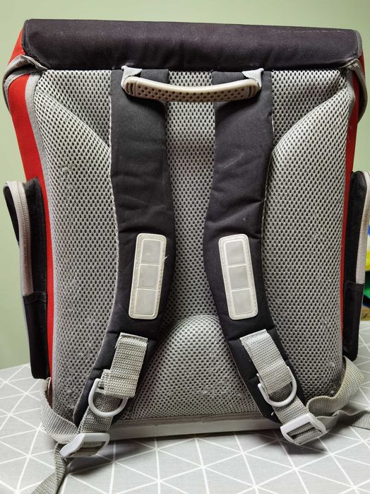 Ранец школьный для младших классов