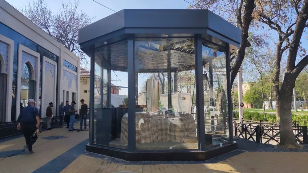 Akfa eshik va romlar