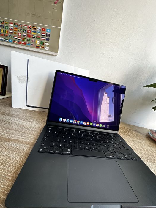 apple MacBook AIR M2