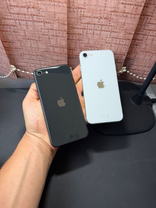 iPhone SE2 2020 Negru/Alb, Memorie 64GB/128GB, Baterie 100%, iOS 26.5