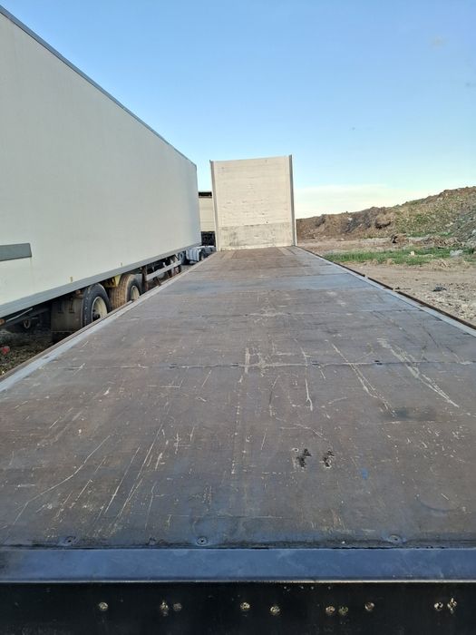 Semiremorca Schmitz Mega platformă