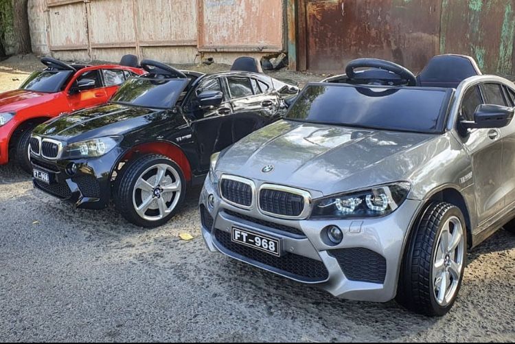 Детская машина электромобиль