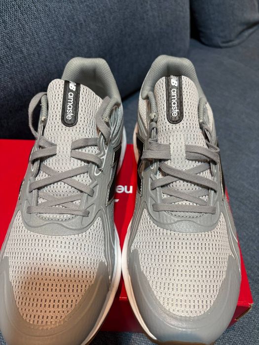 New Balance Amaste v1