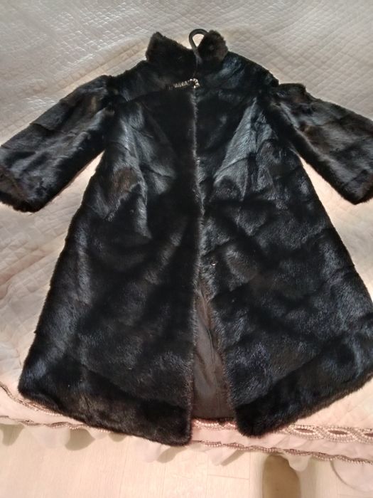 Продам шубу норковую