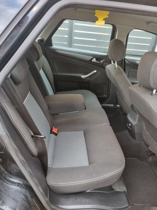 Vând Ford Mondeo IV Motor 2.0TDCi cutie de viteze automata an 2012