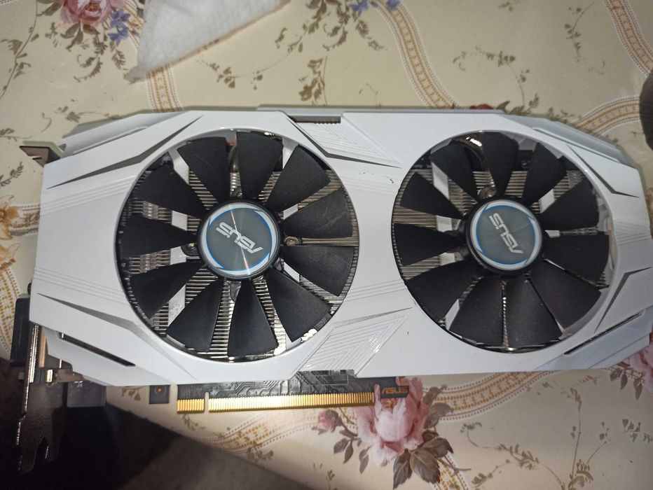 Бяла Asus 1060 6gb