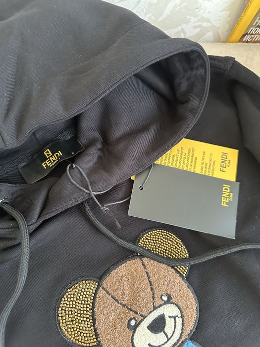 Дамски суичер F’E’N’D’I