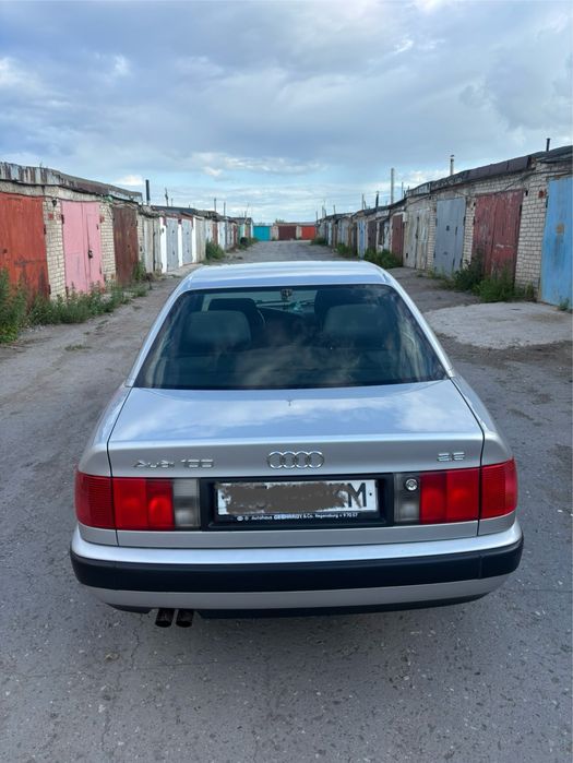 1 владелец audi 100 год 1994