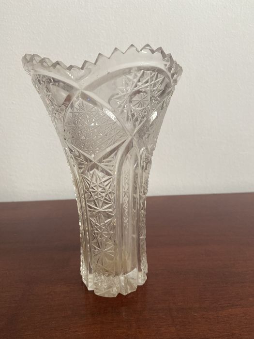 Посуда разная, лампочки led,рюкзак,магнитофон