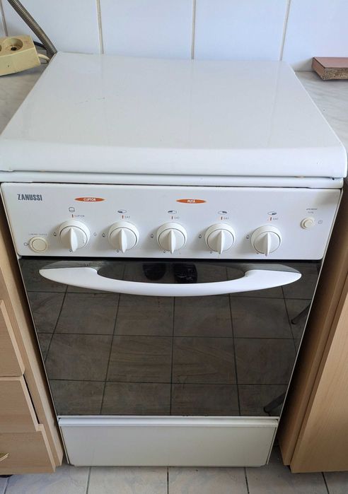 Aragaz Zanussi..