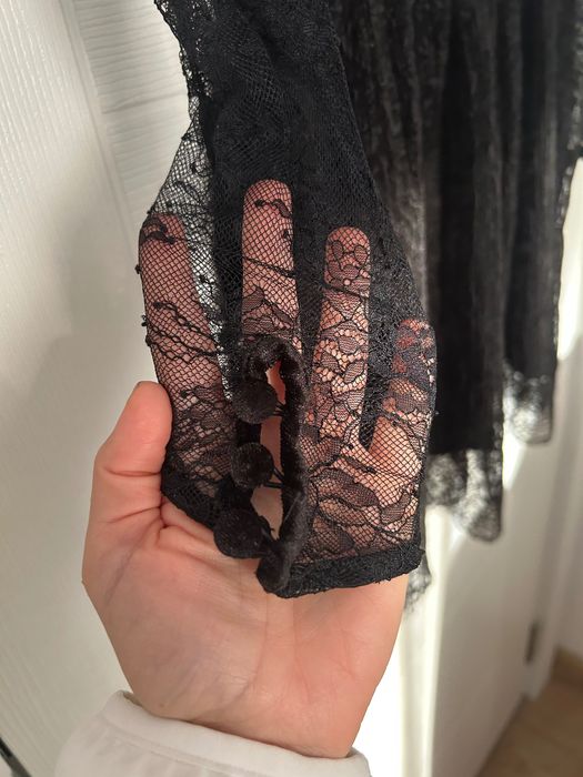 Черна дантелена рокля Зара