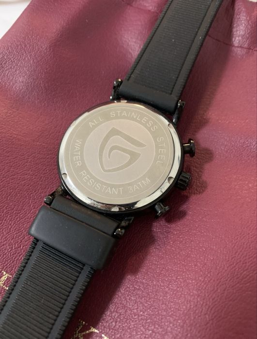 Мужские кварцевые часы