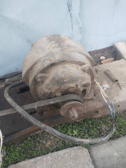 Электро двигатель с компрессором