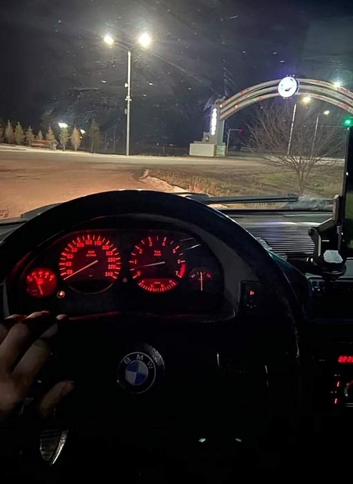 Продам БМВ е34 ...