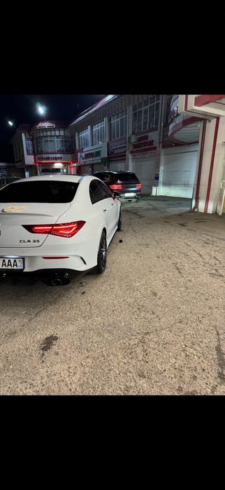 Mercedes-Benz CLA 35 AMG