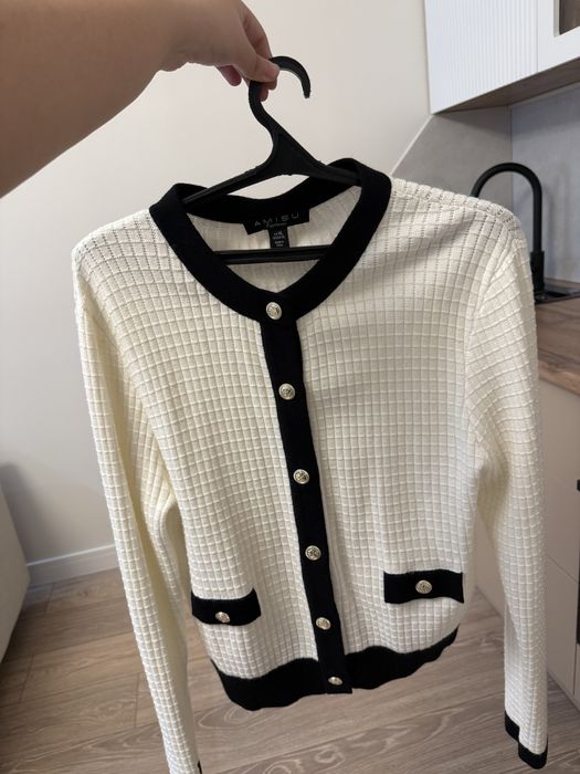 Продам женскую кофту