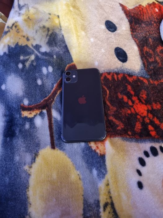 Vand iphone 11 de piese