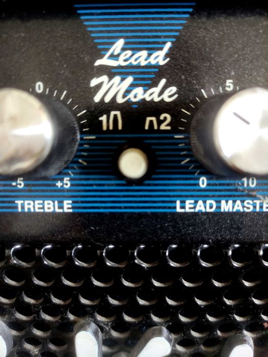 Китарно кубе Hughes & Kettner Attax 80