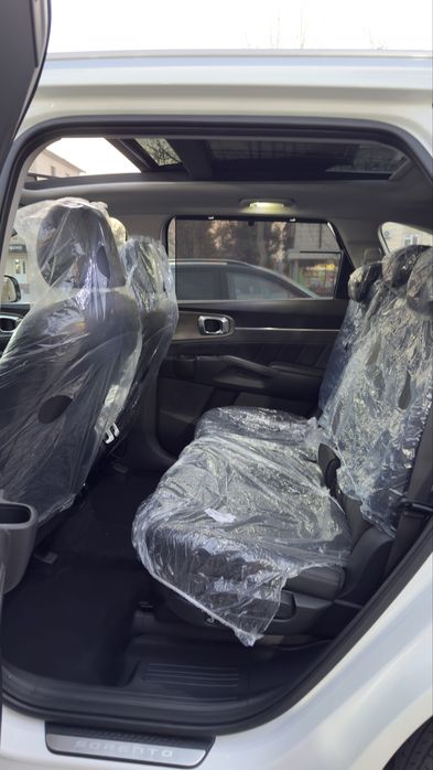 Kia Sorento 2023 7 kishilik full yangi