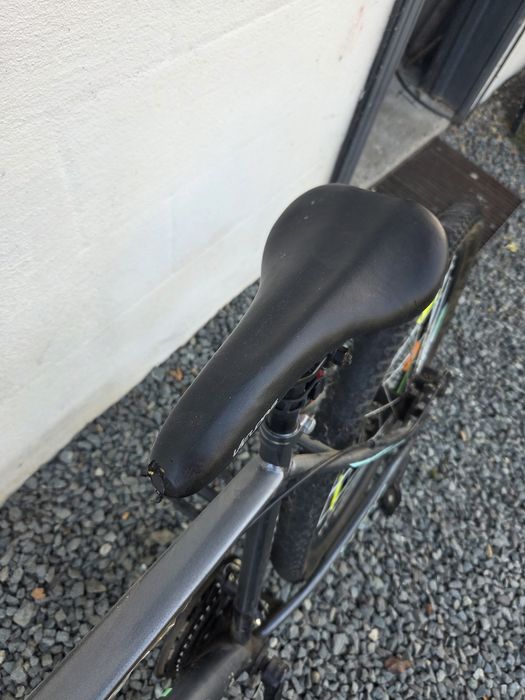 Bicicletă MTB Velors, frâne pe disc, suspensie față