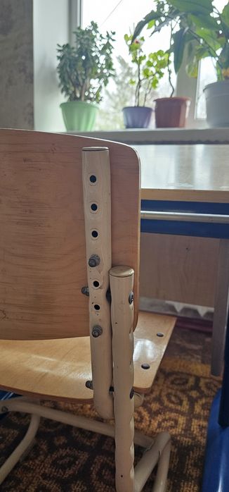 Продам отличную стол парту