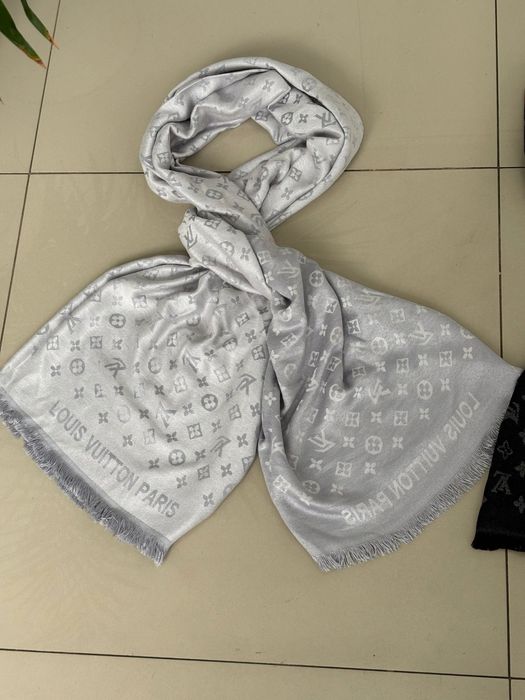 Esarfe Gucci / Burberry / Louis Vuitton