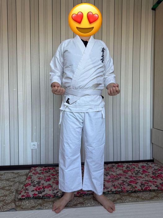 Продам кимано на кукушенкай каратэ