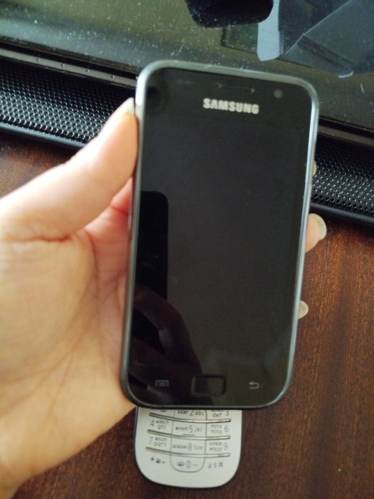 2 телефона за части