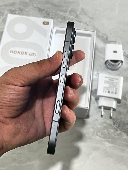 Honor 600 16+8/256 Gb yengi telfon  full kamplekt