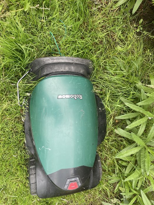 robot tuns gazon robomow