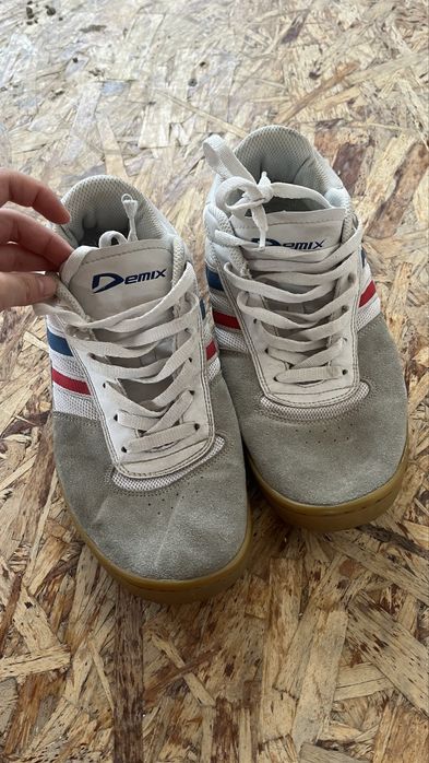 Продам несколько пар обуви