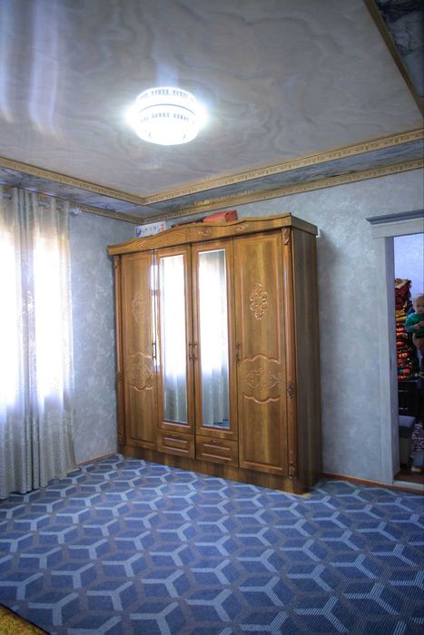 Жалақудуқ марказида жойлашган 3-хонали дом сотилади