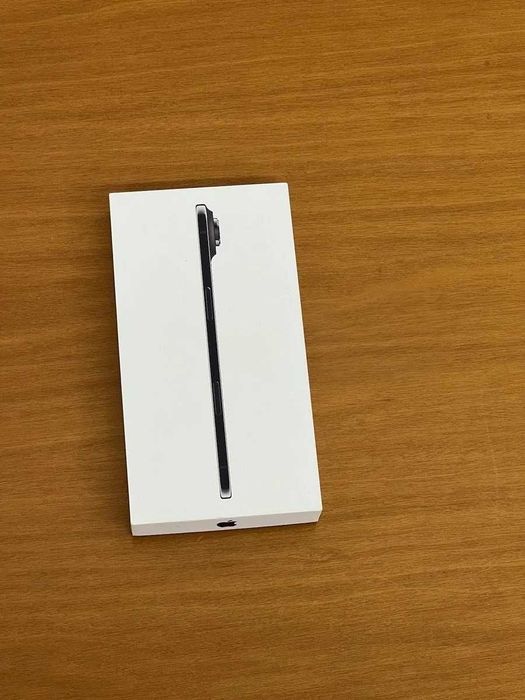 Нов Apple iPhone 17 Air 256GB Отключен. Доставя се от Холандия.