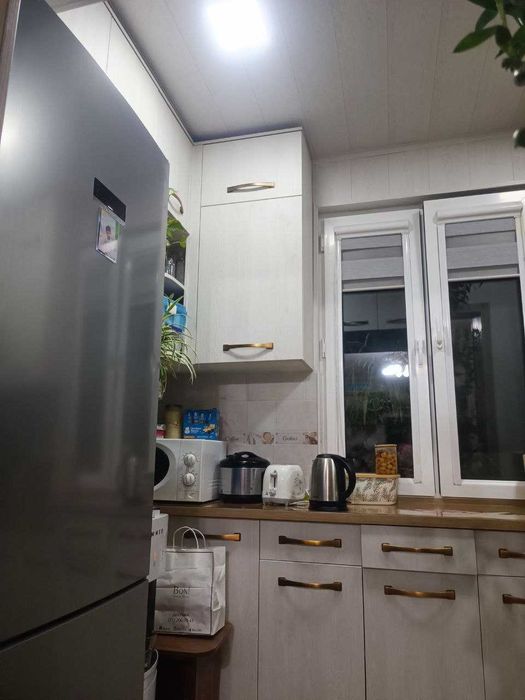 Юнусабад 9 2в3\3\ 5 Сетор,Корзинка Продаю квартиру.