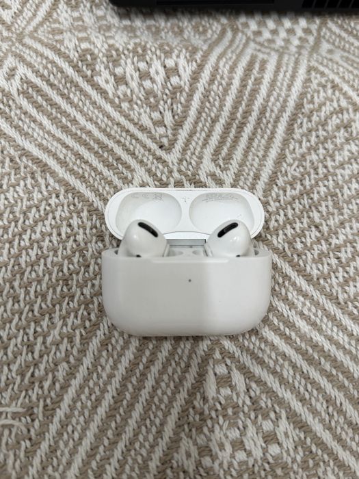 Airpods Pro наушники оригинал