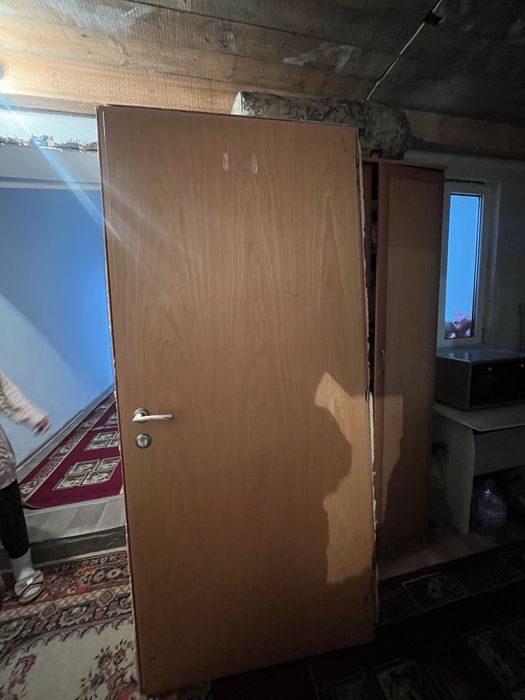 продам двери межкомнатный