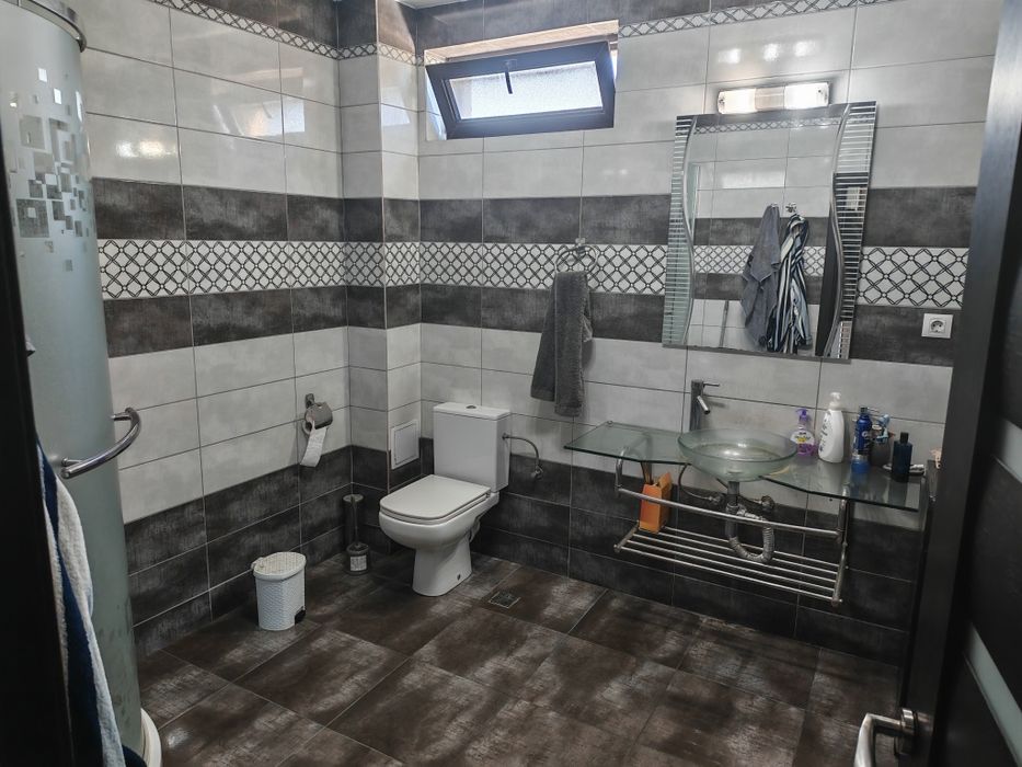 Casa P+M în Ghercesti str. Primaverii cu toate utilitatile