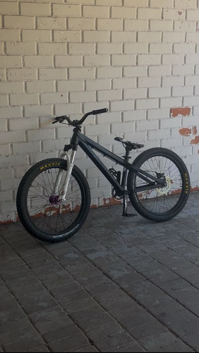 Продам дерт/стрит 24